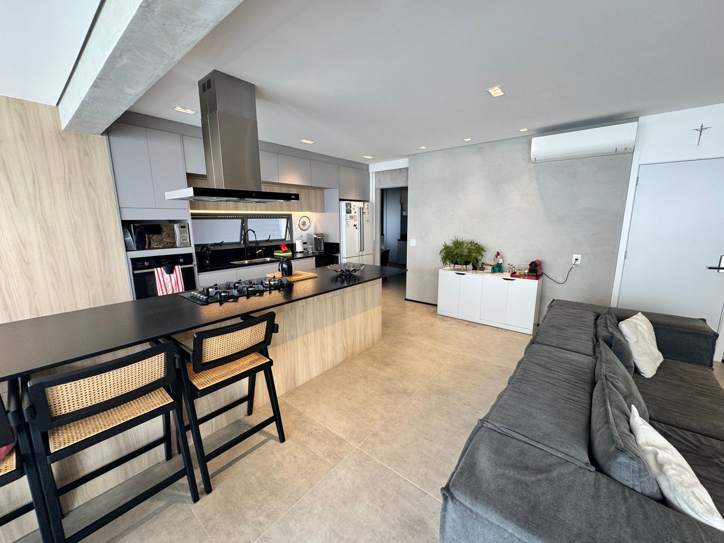 MOEMA: APARTAMENTO MODERNO E TECNOLÓGICO - PRONTO PARA MORAR
