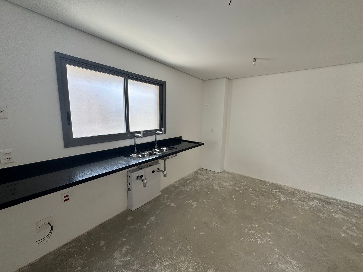 APARTAMENTO ALTÍSSIMO PADRÃO NA VILA NOVA CONCEIÇÃO