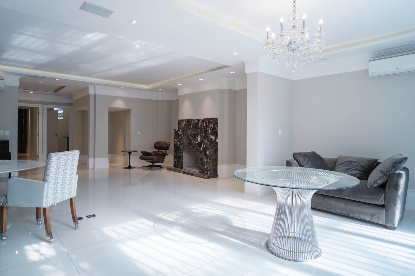 CASA IMPECÁVEL A VENDA NO JARDIM LUZITANIA