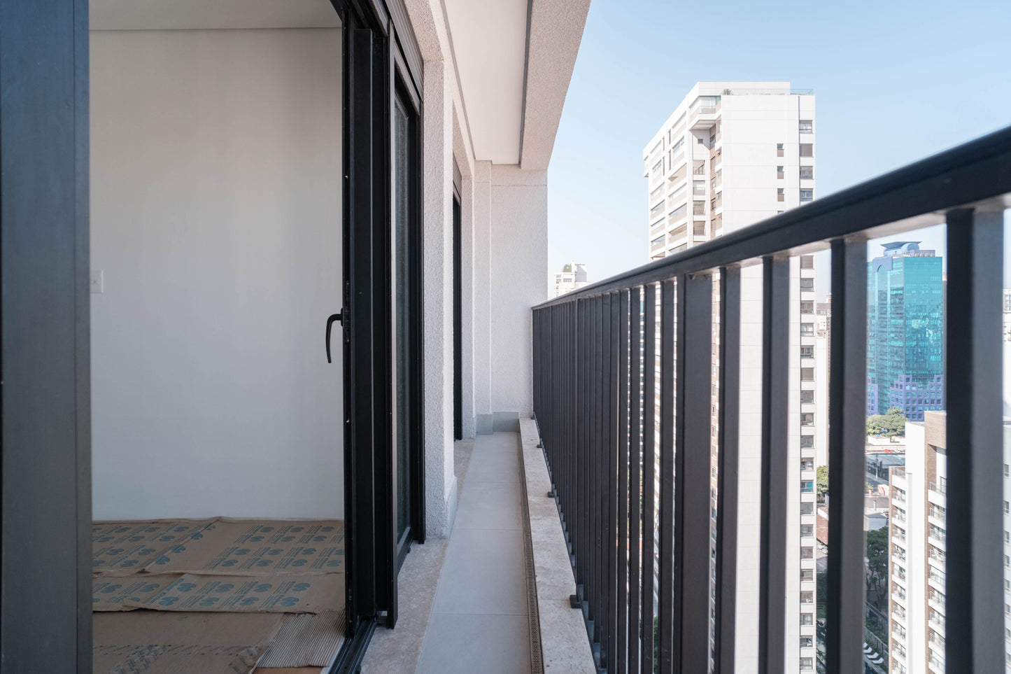 APARTAMENTO ALTO PADRÃO - RECÉM ENTREGUE - MOEMA PÁSSAROS