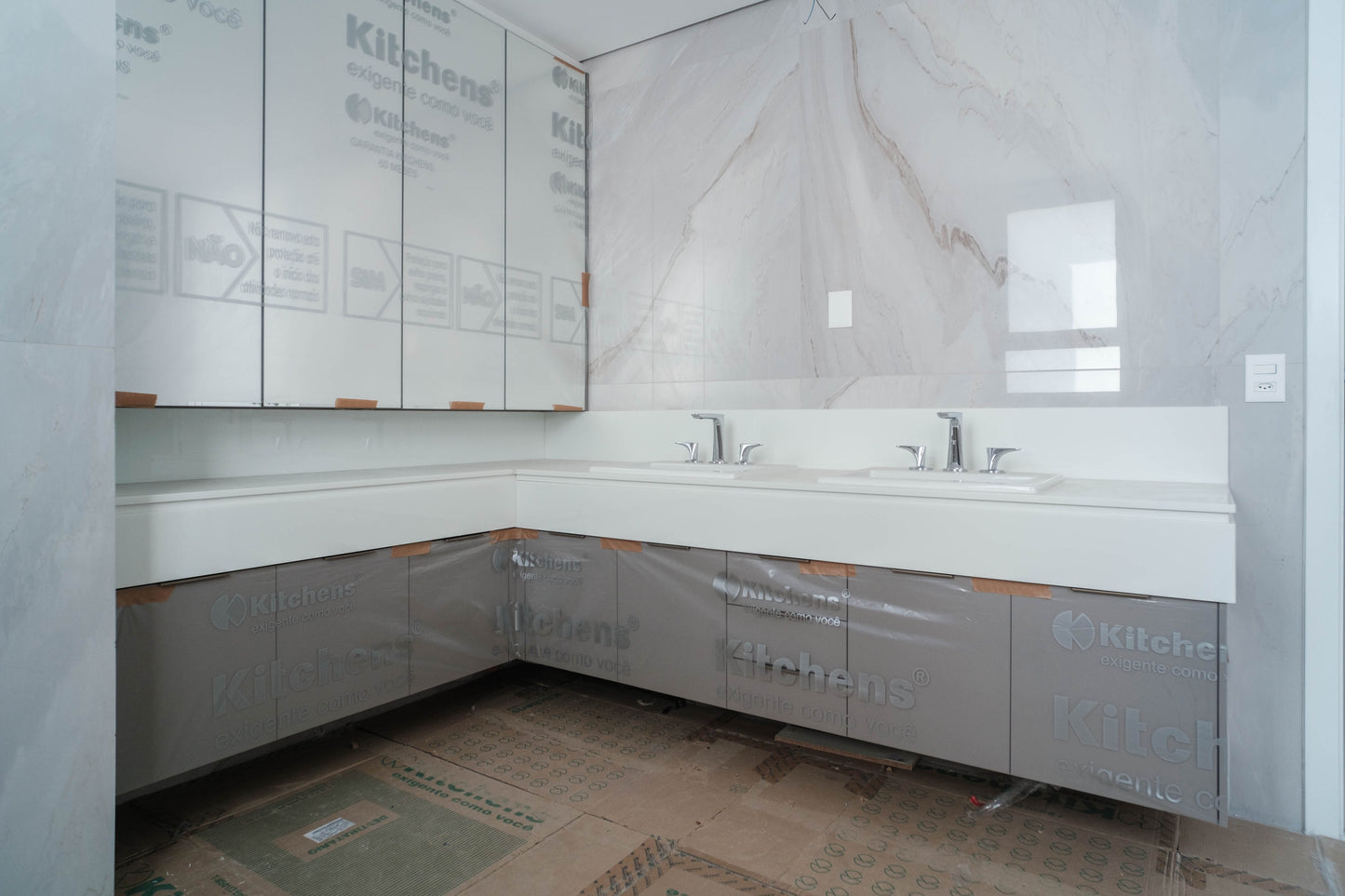 APARTAMENTO ALTO PADRÃO - RECÉM ENTREGUE - MOEMA PÁSSAROS
